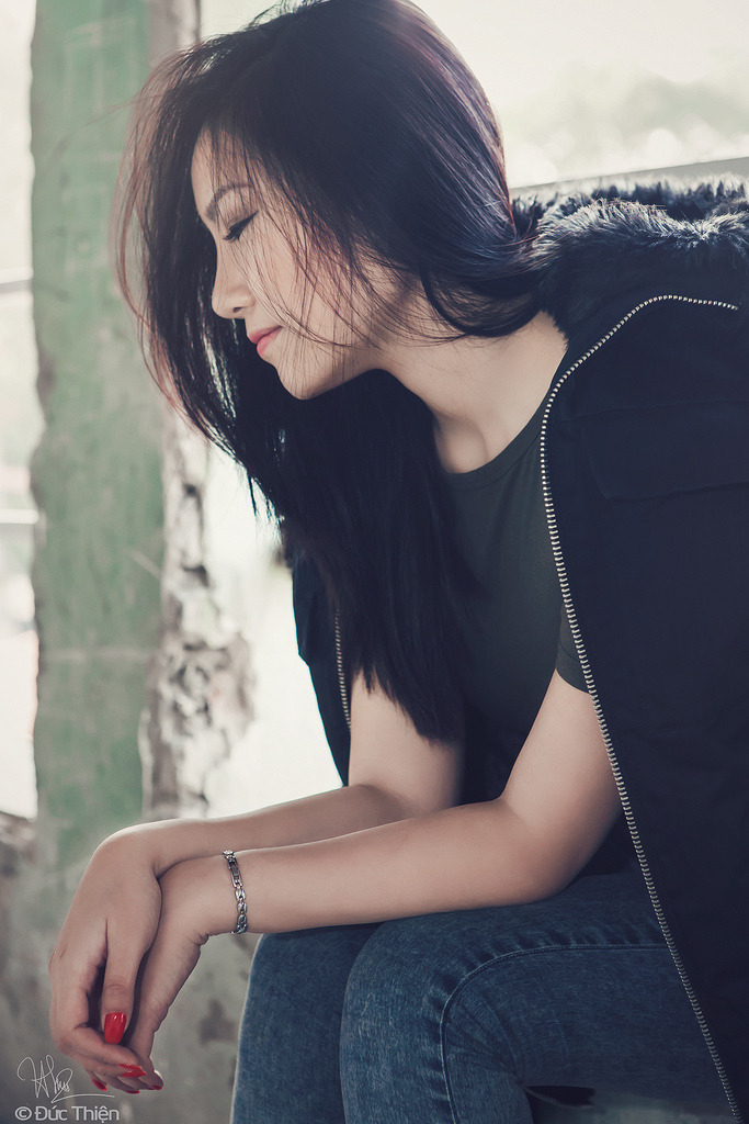 趁女朋友洗澡玩她闺蜜h
